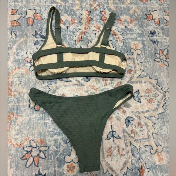 Cara Textured Button Front Green Bikini Set Cupshe - Picture 4 of 5
